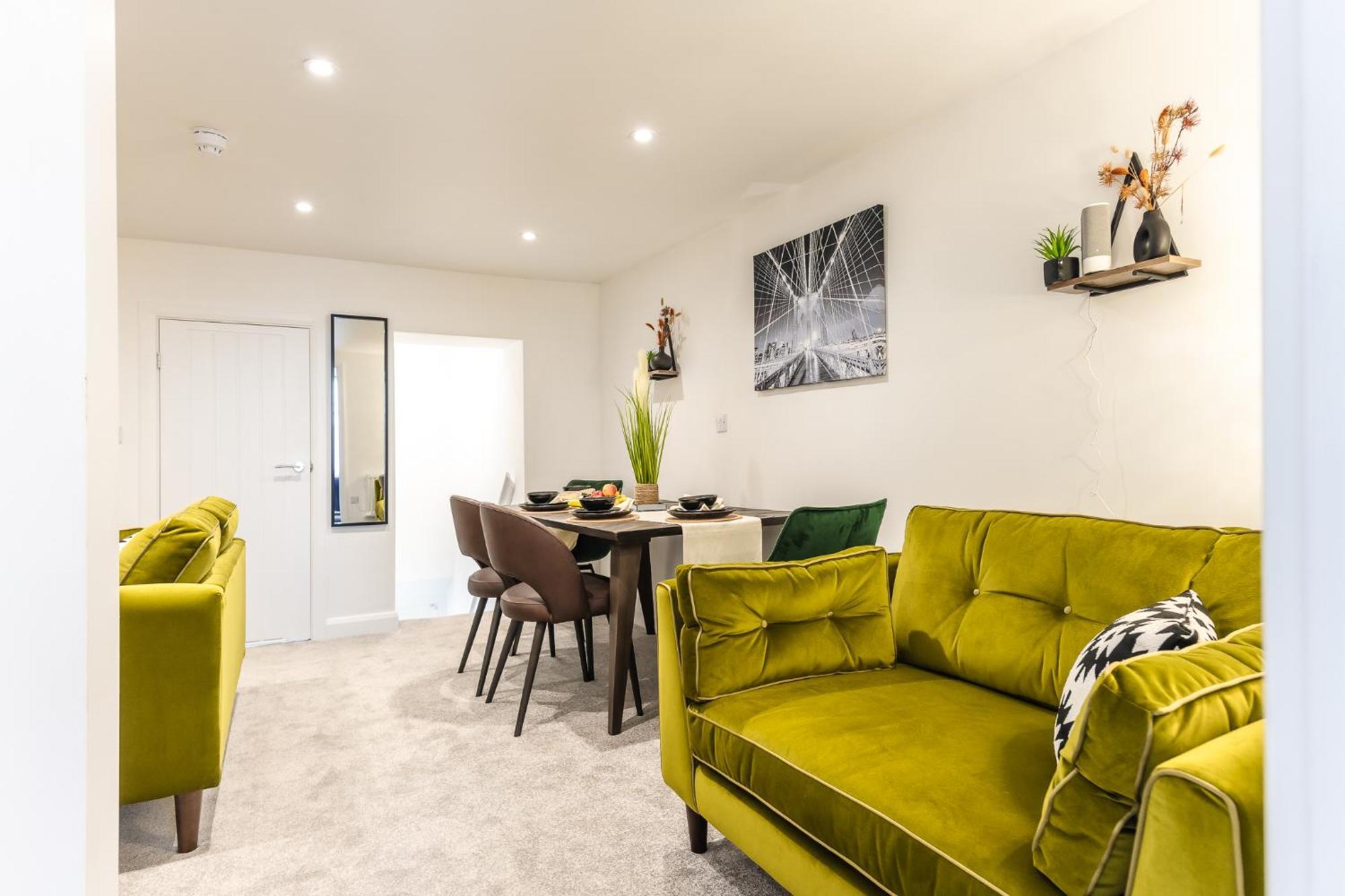 Cosy 2-Bed Apartment In Nettleham Lincoln Buitenkant foto