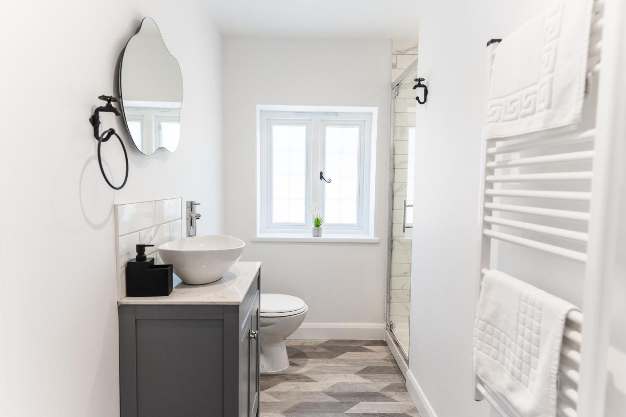 Cosy 2-Bed Apartment In Nettleham Lincoln Buitenkant foto