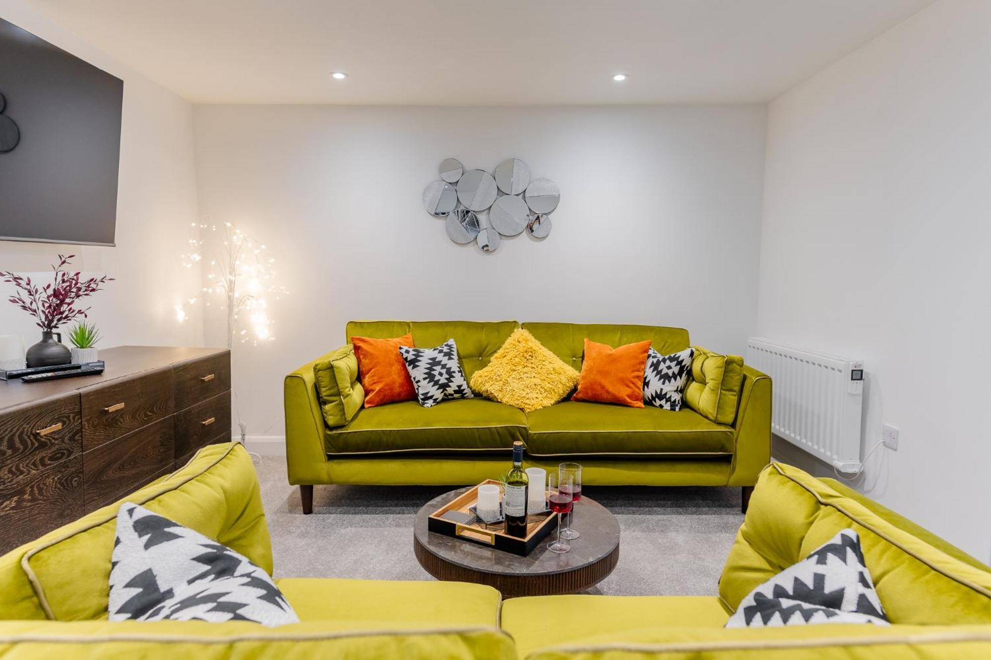 Cosy 2-Bed Apartment In Nettleham Lincoln Buitenkant foto